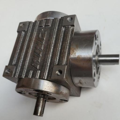 T-Getriebe / Winkelgetriebe / Kegelradgetriebe Typ KGZ-05-T